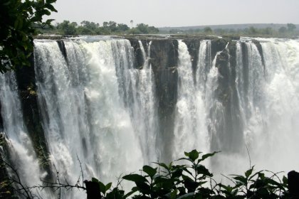 Photo of a view of a waterfall from a distance, Zimbabwe, Mozambique & South Africa, December 2006, Reinder Nijhoff