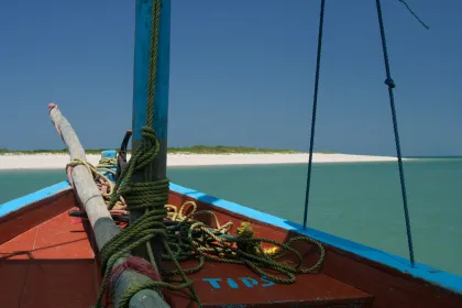 Photo of the bow of a boat in the water, Zimbabwe, Mozambique & South Africa, December 2006, Reinder Nijhoff