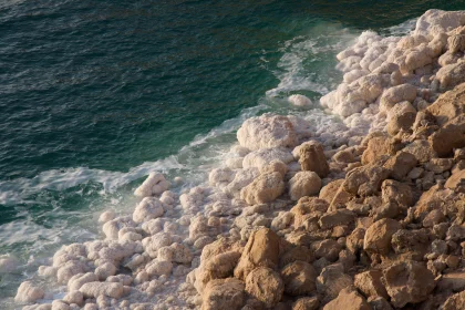 Photo of a bunch of rocks that are by the water, Jordan, Syria, Lebanon, May 2009, Reinder Nijhoff
