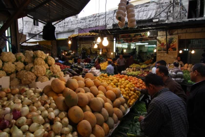 Photo of a market filled with lots of different types of fruits and vegetables, Jordan, Syria, Lebanon, May 2009, Reinder Nijhoff