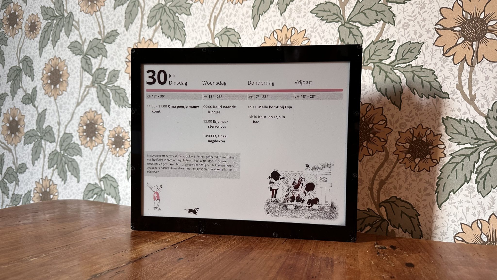 E-Ink Calendar that automatically syncs to Google Calendar